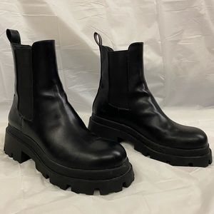ZARA black platform boots size 37 (US 7)
